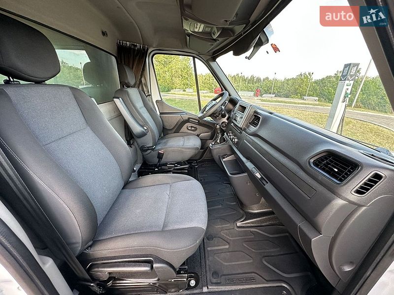 Другие грузовики Renault Master 2023 в Киеве