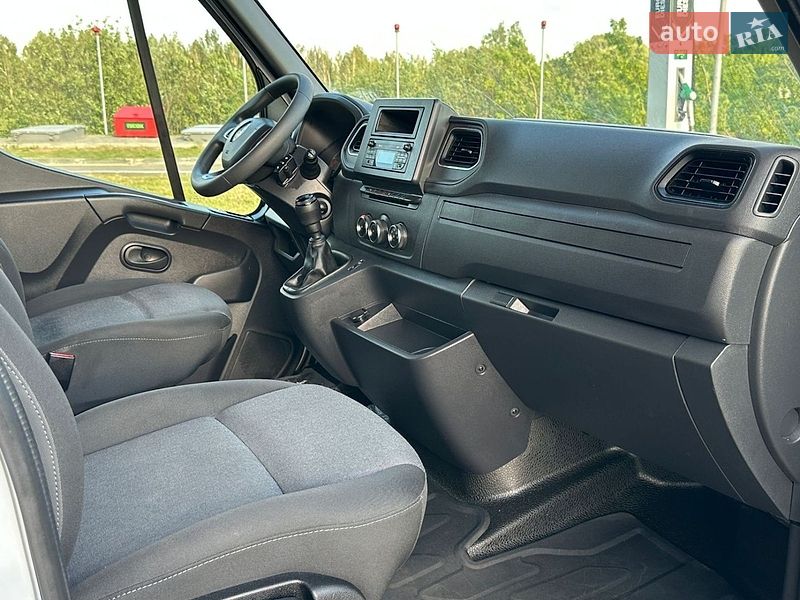 Другие грузовики Renault Master 2023 в Киеве