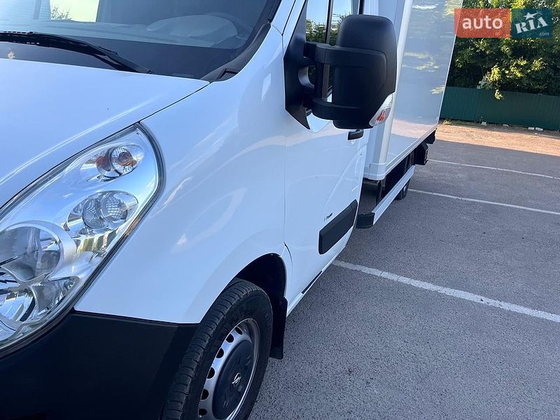 Вантажний фургон Renault Master 2017 в Дубні