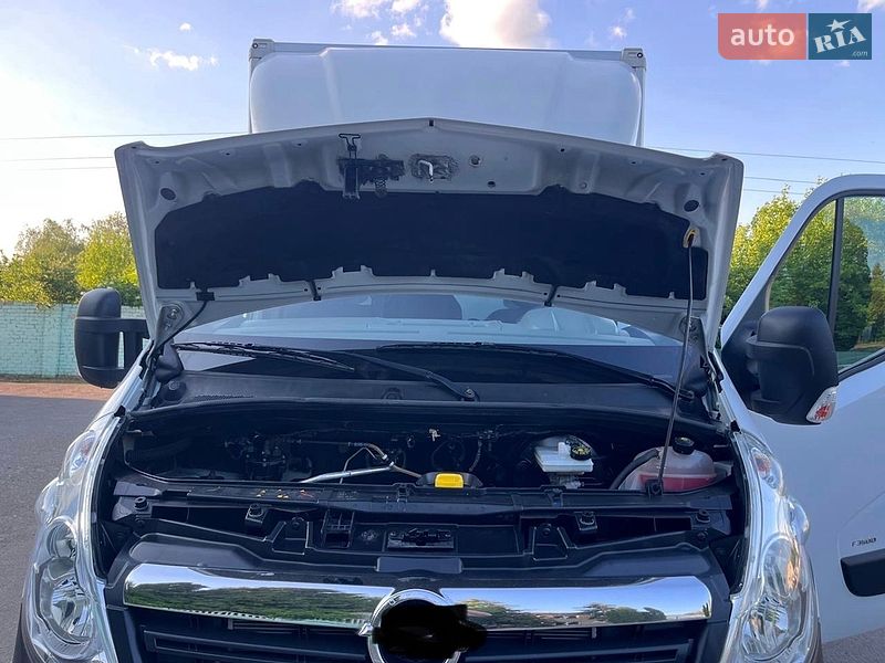 Вантажний фургон Renault Master 2017 в Дубні