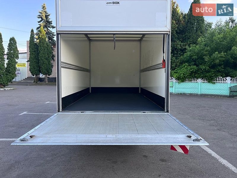 Вантажний фургон Renault Master 2017 в Дубні