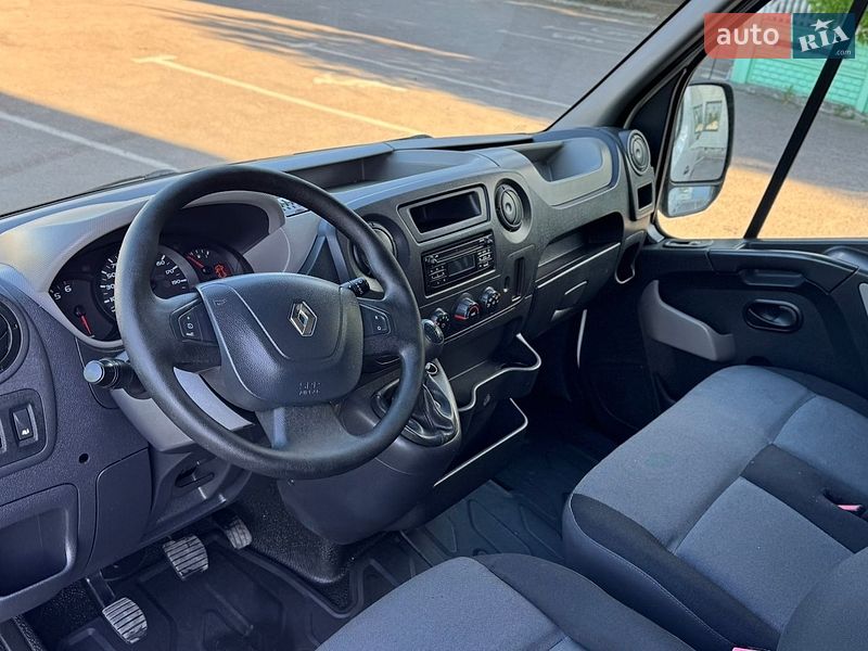 Мікроавтобус Renault Master 2015 в Дубні