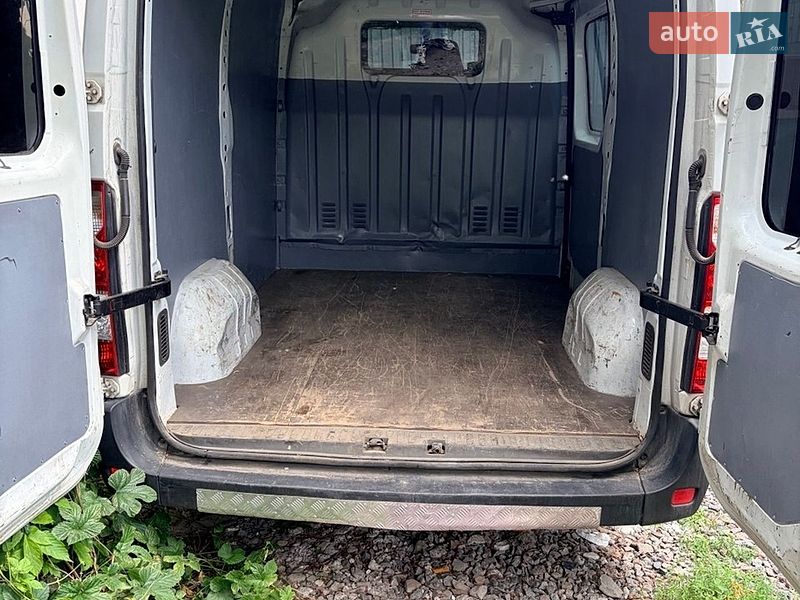 Вантажний фургон Renault Master 2014 в Києві