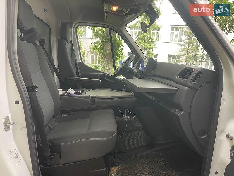 Вантажний фургон Renault Master 2020 в Києві