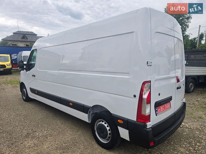 Вантажний фургон Renault Master 2022 в Стрию