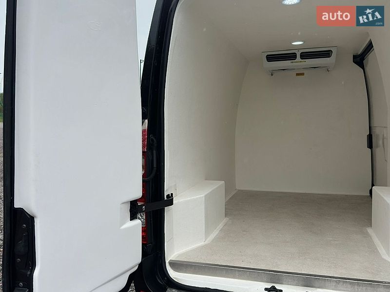 Грузовой фургон Renault Master 2019 в Львове