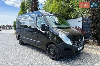 Вантажний фургон Renault Master 2016 в Львові