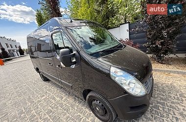 Вантажний фургон Renault Master 2016 в Львові