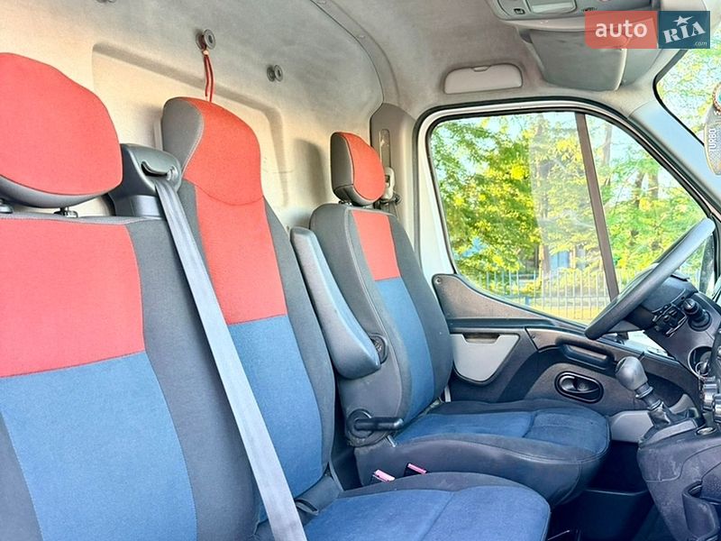 Вантажний фургон Renault Master 2012 в Одесі