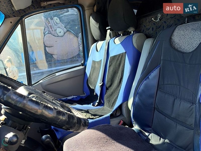 Грузовой фургон Renault Master 2001 в Луцке