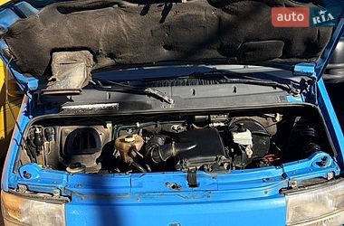 Грузовой фургон Renault Master 2001 в Луцке