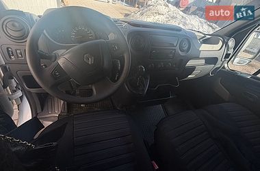 Грузовой фургон Renault Master 2015 в Львове