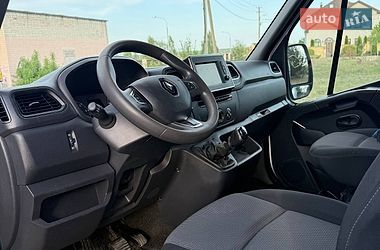 Вантажний фургон Renault Master 2020 в Володимирці