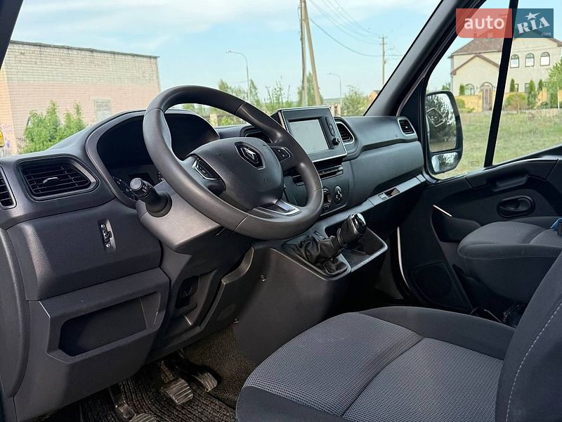 Вантажний фургон Renault Master 2020 в Володимирці