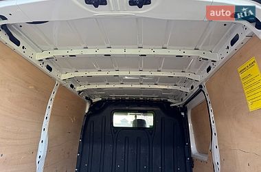 Грузовой фургон Renault Master 2018 в Луцке