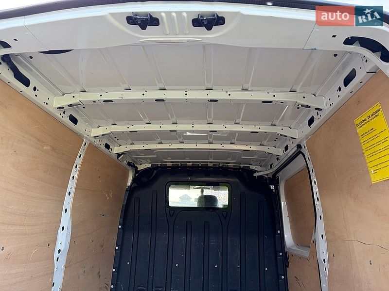 Грузовой фургон Renault Master 2018 в Луцке
