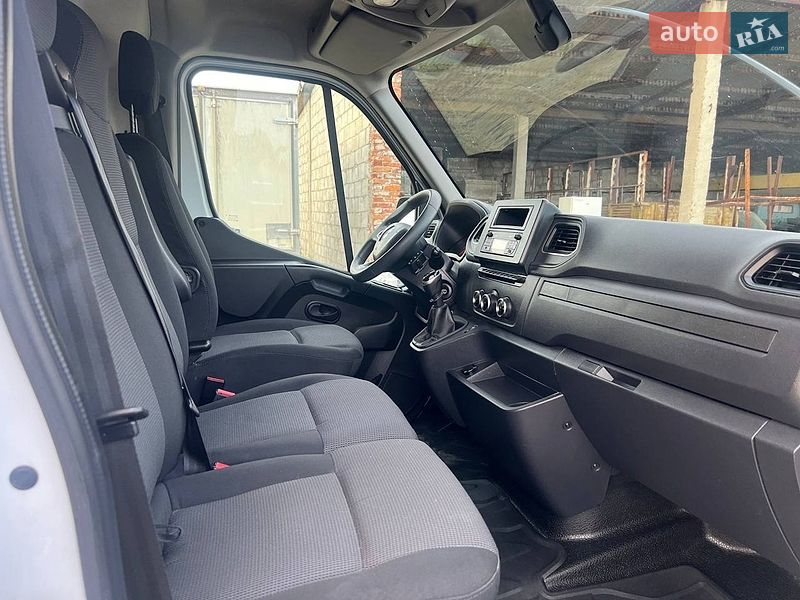 Вантажний фургон Renault Master 2020 в Володимирі