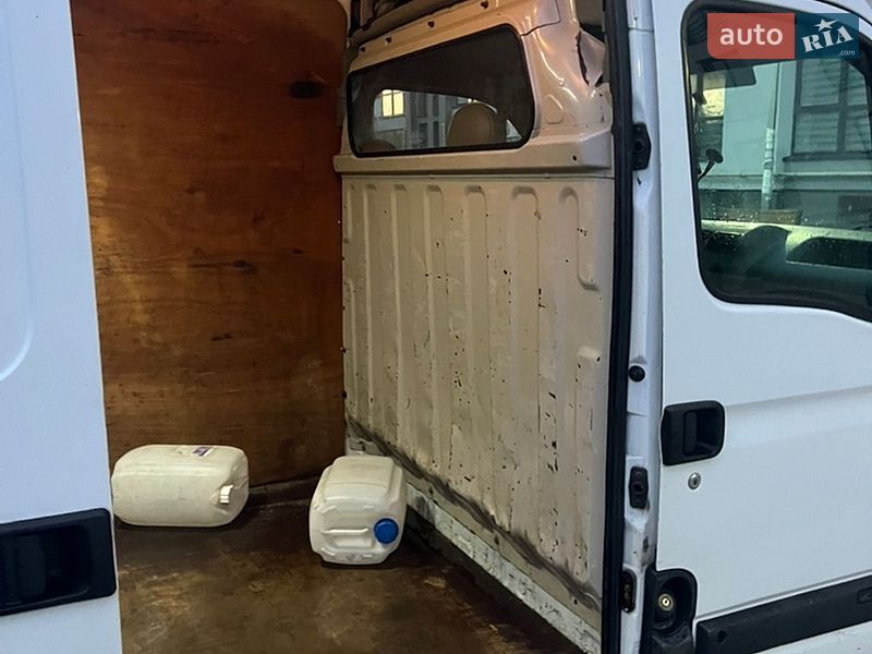 Другие грузовики Renault Master 2002 в Львове фото 11 Другие грузовики Renault Master 2002 в Львове