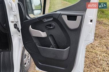 Эвакуатор Renault Master 2017 в Дубно