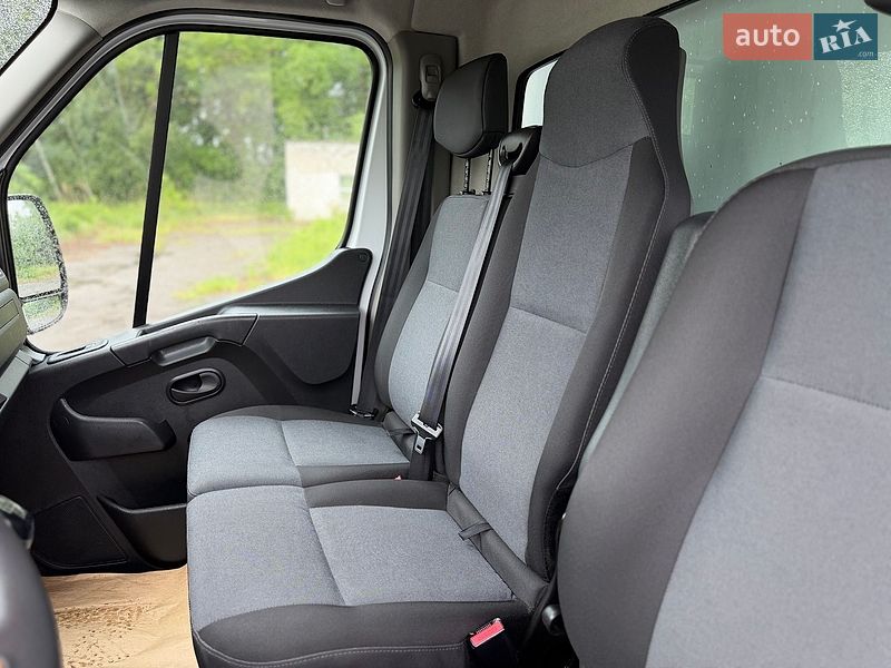 Вантажний фургон Renault Master 2019 в Дубні