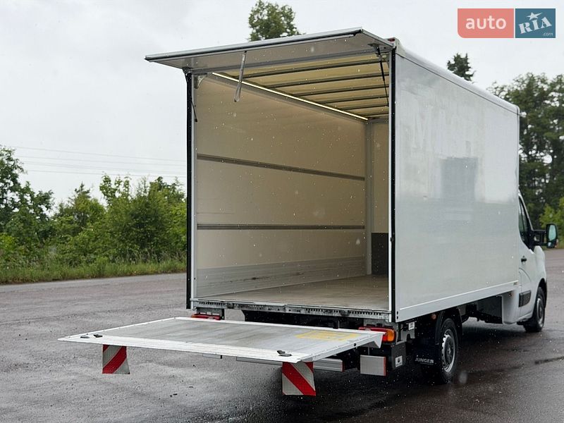 Вантажний фургон Renault Master 2019 в Дубні