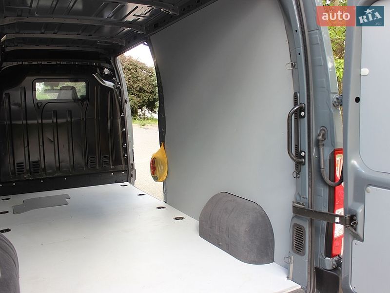 Микроавтобус грузовой (до 3,5т) Renault Master 2020 в Днепре