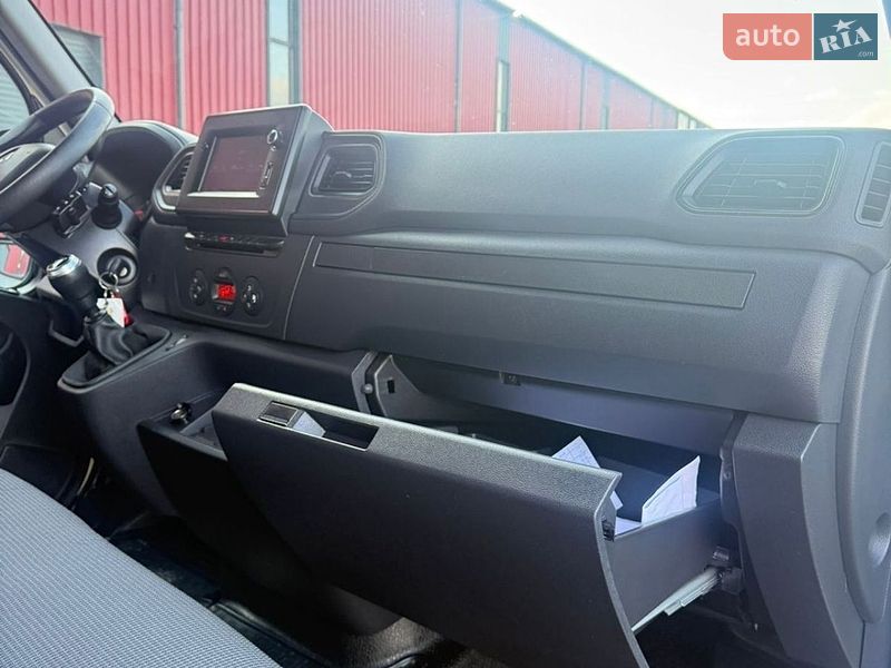 Грузовой фургон Renault Master 2023 в Днепре