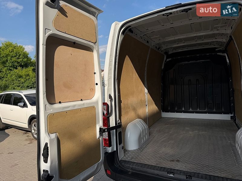 Вантажний фургон Renault Master 2022 в Бердичеві