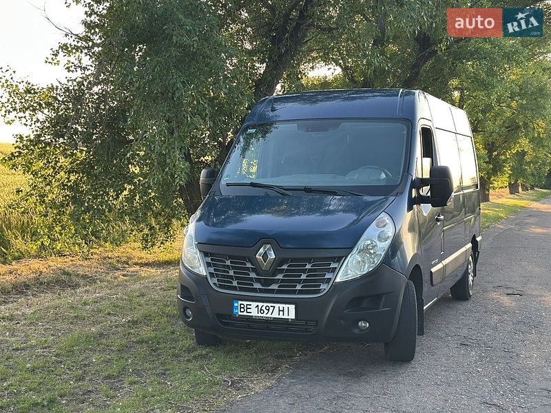 Вантажний фургон Renault Master 2017 в Первомайську