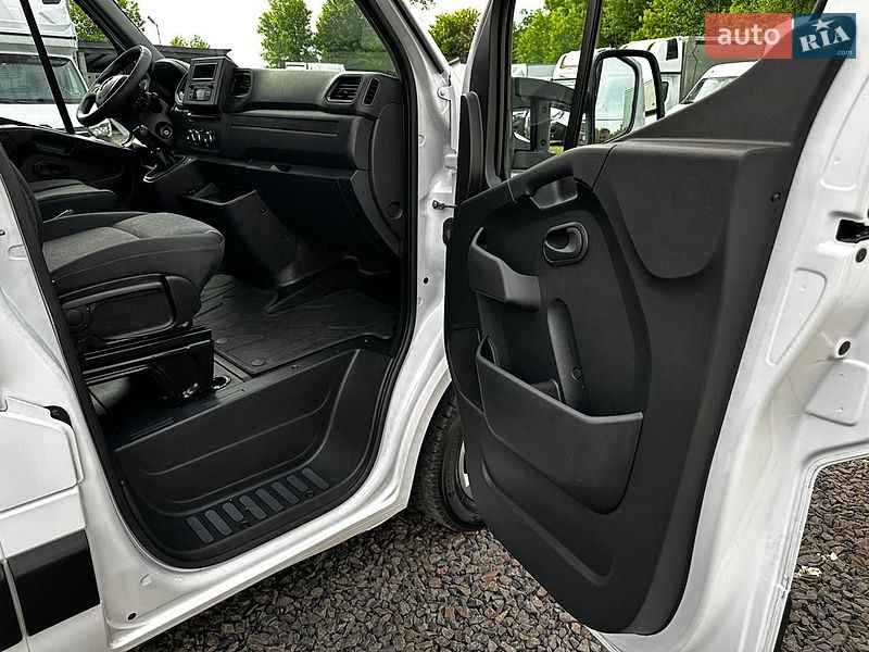 Другие грузовики Renault Master 2023 в Киеве