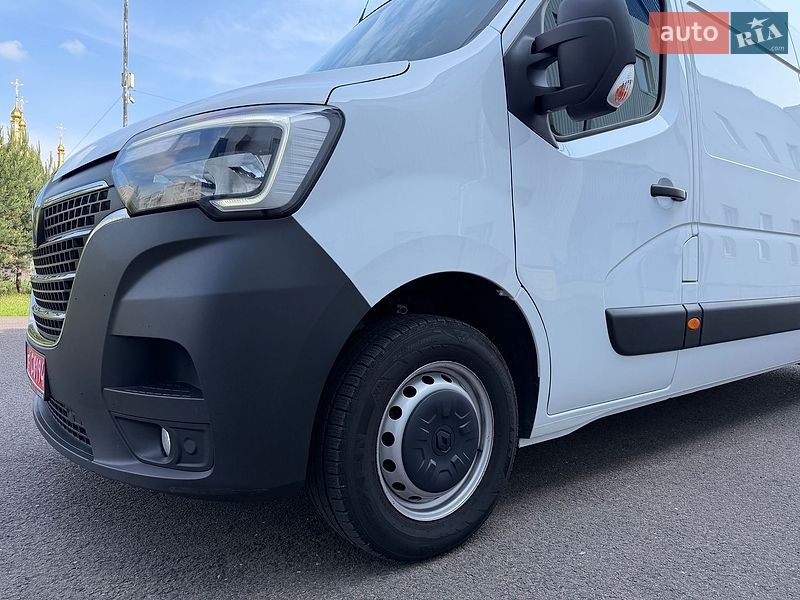 Вантажний фургон Renault Master 2022 в Ковелі