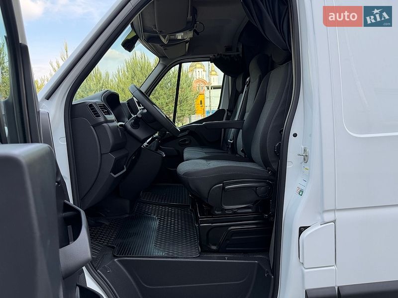 Вантажний фургон Renault Master 2022 в Ковелі