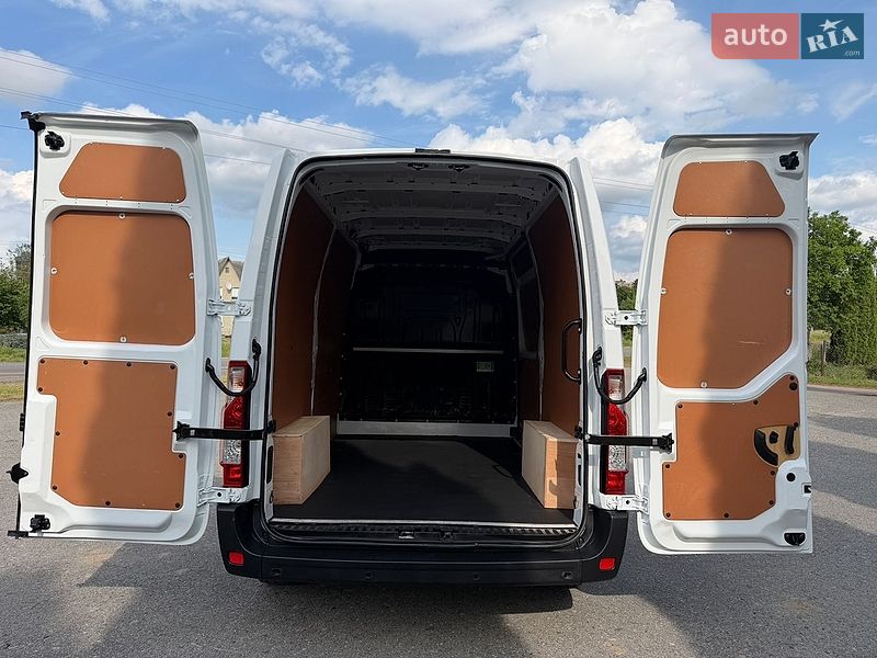 Вантажний фургон Renault Master 2021 в Дубні