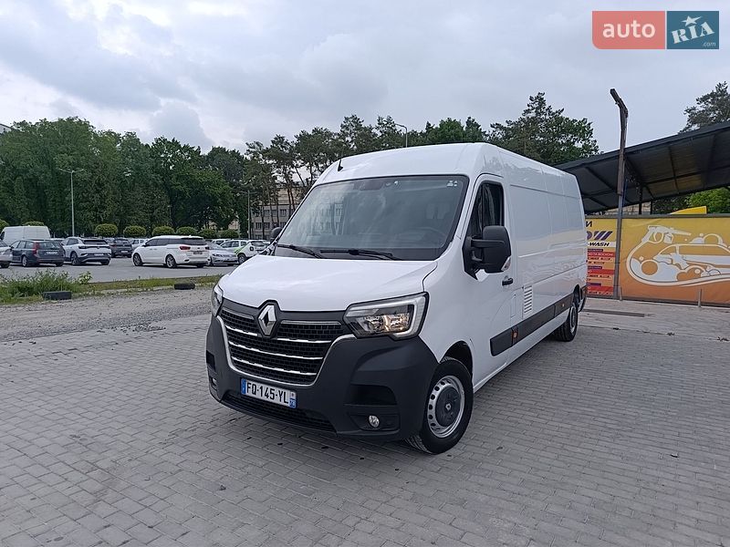 Вантажний фургон Renault Master 2020 в Радехові