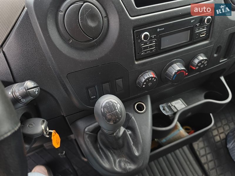 Грузовой фургон Renault Master 2017 в Тернополе