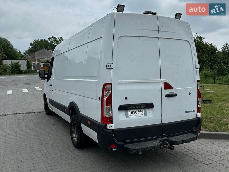 Вантажний фургон Renault Master 2020 в Львові