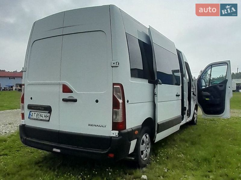 Мікроавтобус Renault Master 2015 в Івано-Франківську