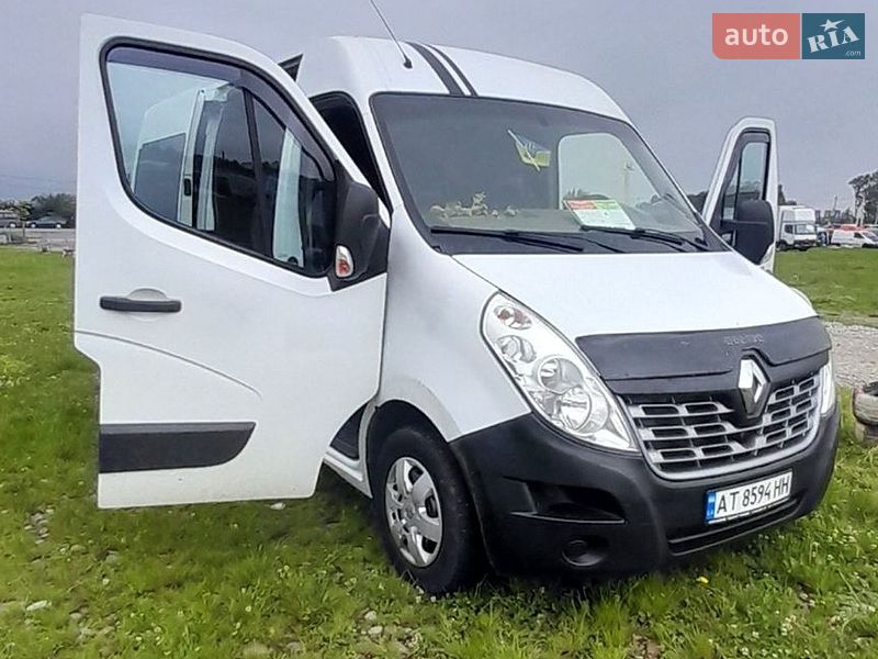 Мікроавтобус Renault Master 2015 в Івано-Франківську