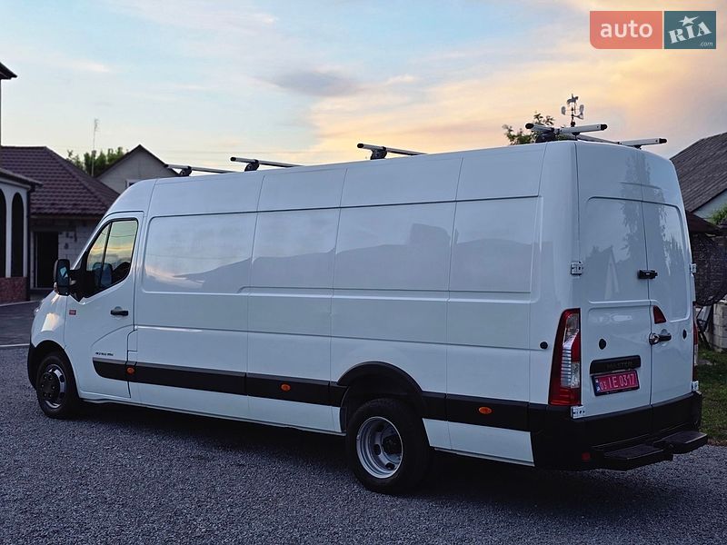 Грузовой фургон Renault Master 2018 в Дубно