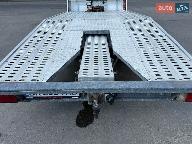 Евакуатор Renault Master 2005 в Рівному