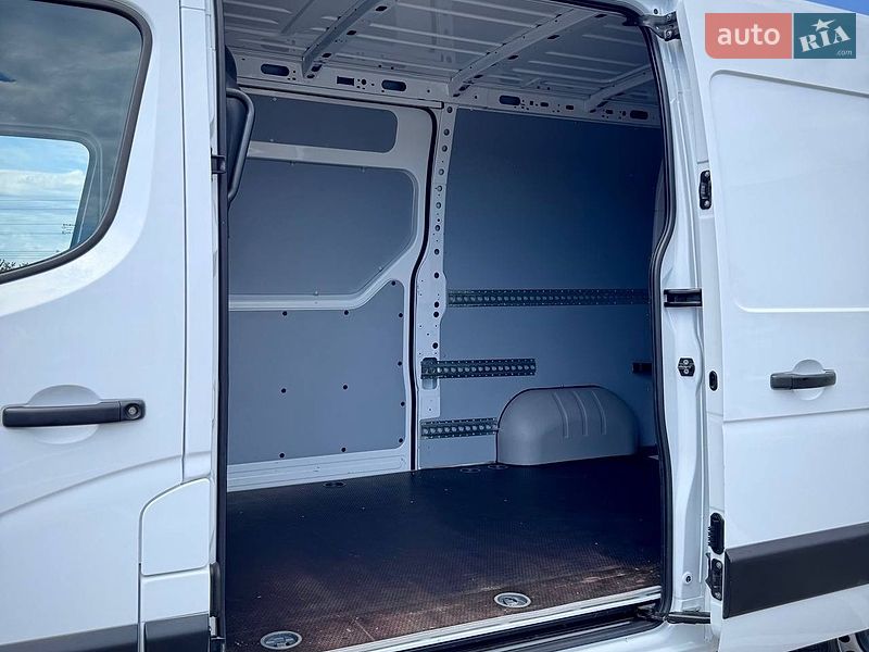 Грузовой фургон Renault Master 2021 в Киеве
