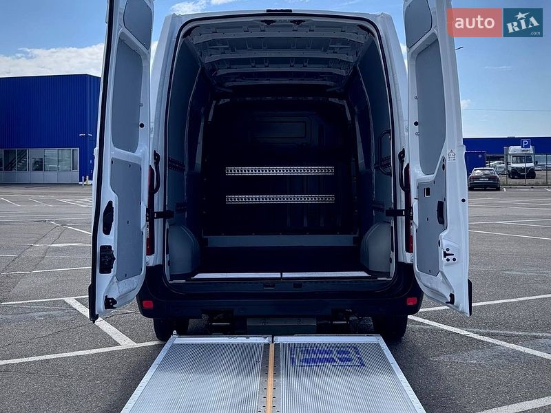 Грузовой фургон Renault Master 2021 в Киеве
