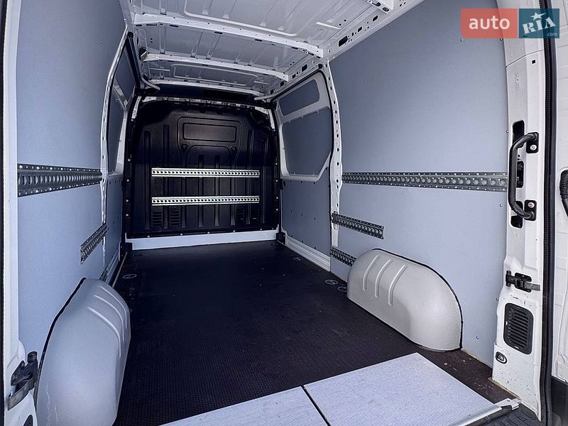 Грузовой фургон Renault Master 2021 в Киеве