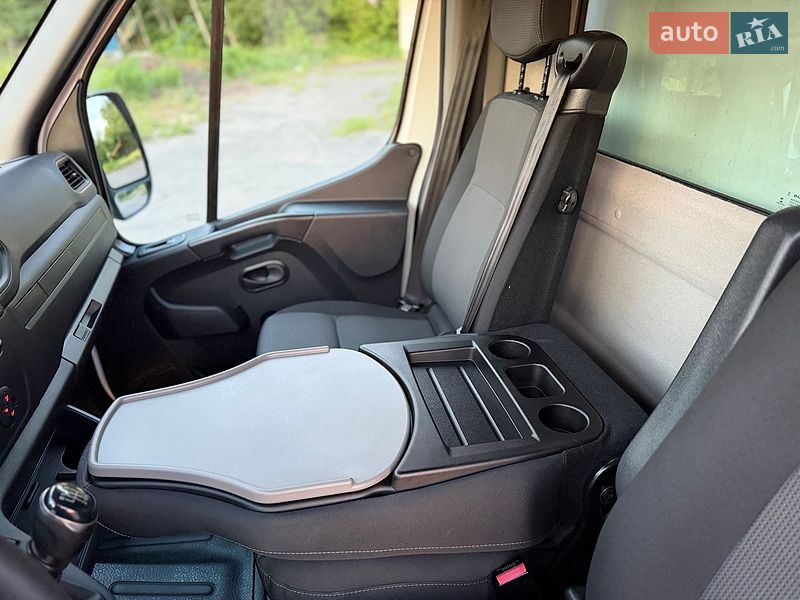 Грузовой фургон Renault Master 2020 в Дубно