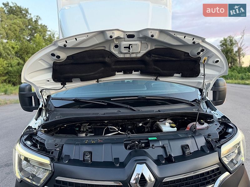 Грузовой фургон Renault Master 2020 в Дубно
