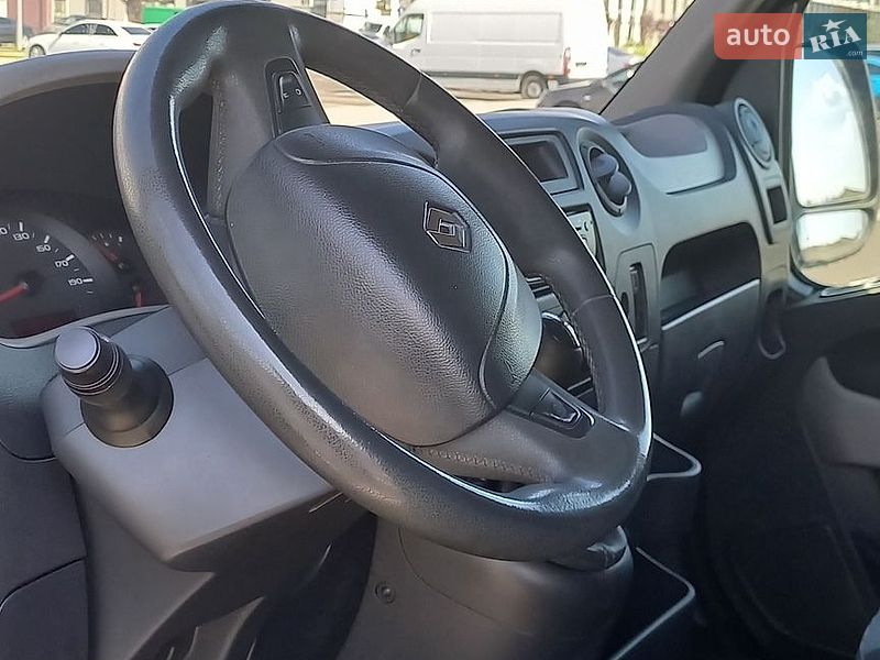 Мінівен Renault Master 2016 в Рівному