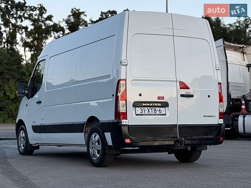 Грузовой фургон Renault Master 2017 в Тернополе