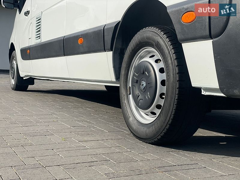 Грузовой фургон Renault Master 2016 в Ковеле