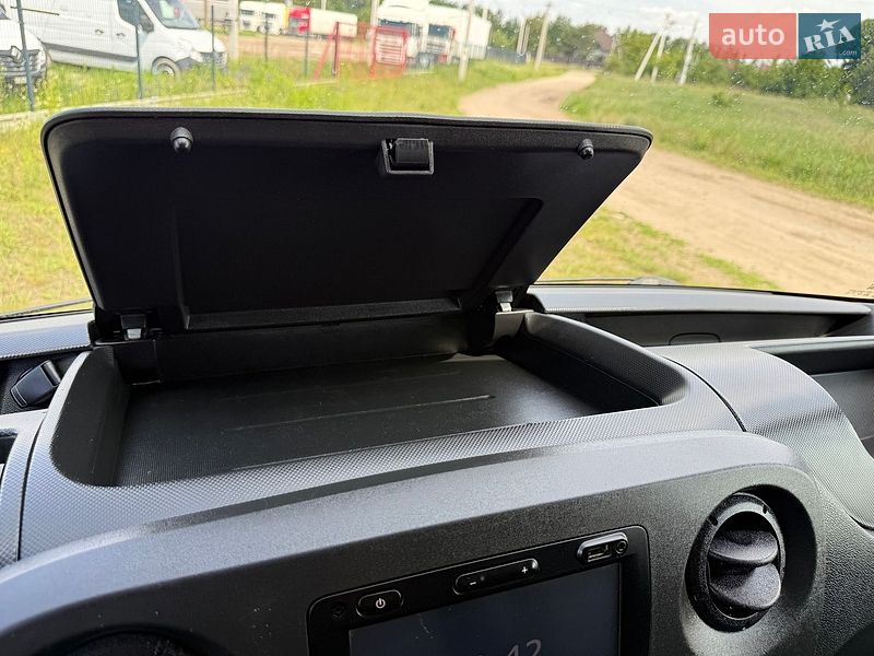 Грузовой фургон Renault Master 2019 в Львове