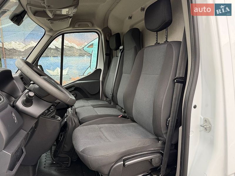Грузовой фургон Renault Master 2021 в Луцке